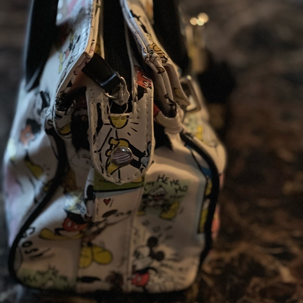 Mickey Mouse character purse - Picture 9 of 10